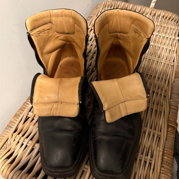 Bally Corigliano Leather Boots Made in Italy - Black 8.5 E | Free Shipping! - Picture 3 of 7